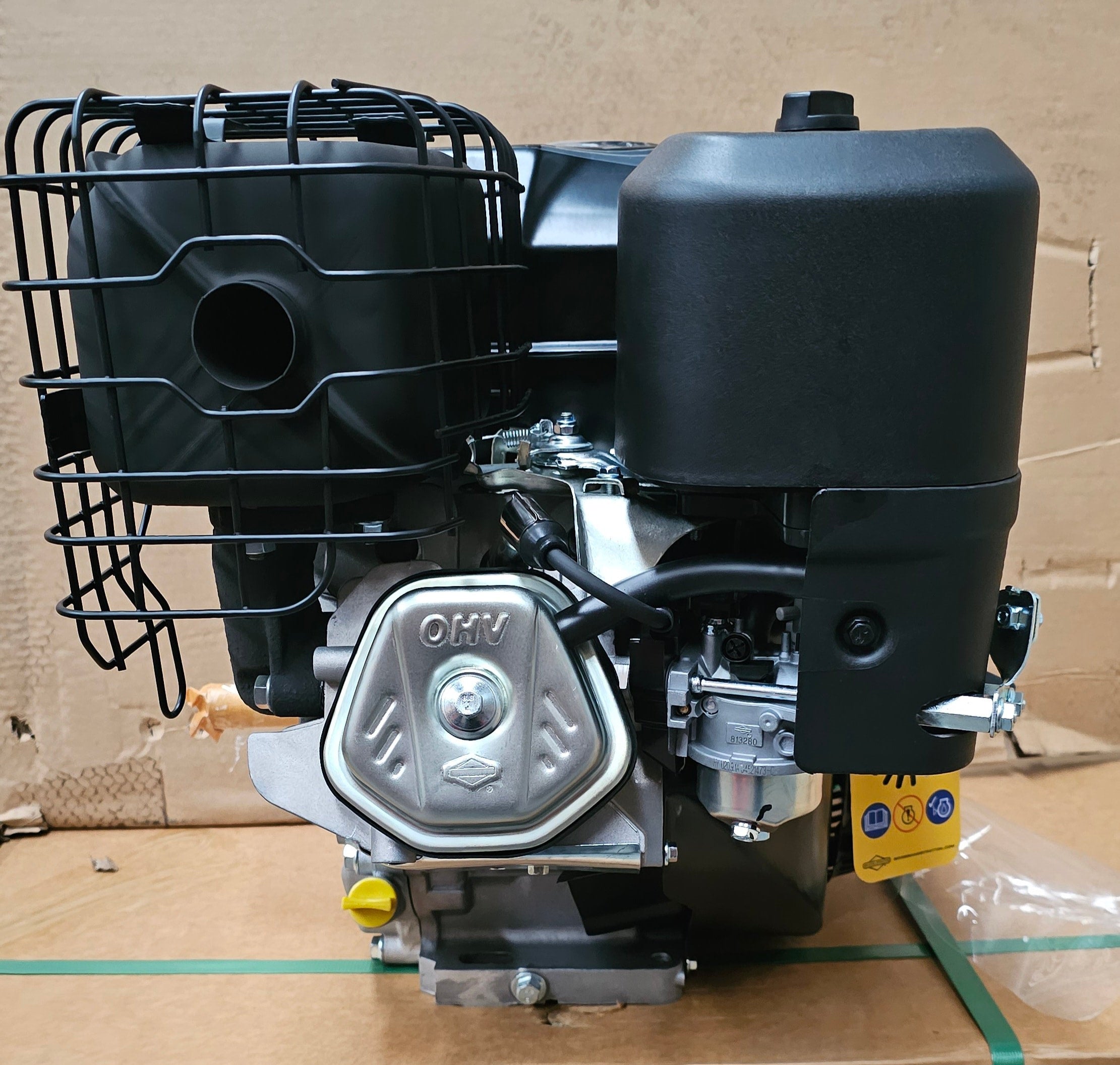 BRIGGS & STRATTON 13.5HP OHV PETROL ENGINE (2100 SERIES) INDUSTRAIL